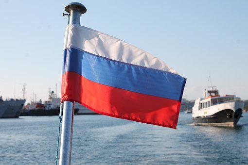 梅德韦杰夫：俄罗斯希望通过国家担保形式 化解航运保险禁令